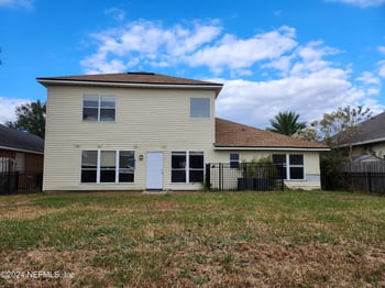 9194 Prosperity Lake Dr, Jacksonville, FL 32244