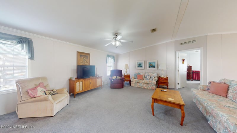 106 Ohio St, Crescent City, FL 32112