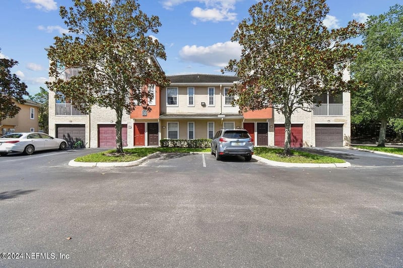10075 Gate Pw #2011, Jacksonville, FL 32246