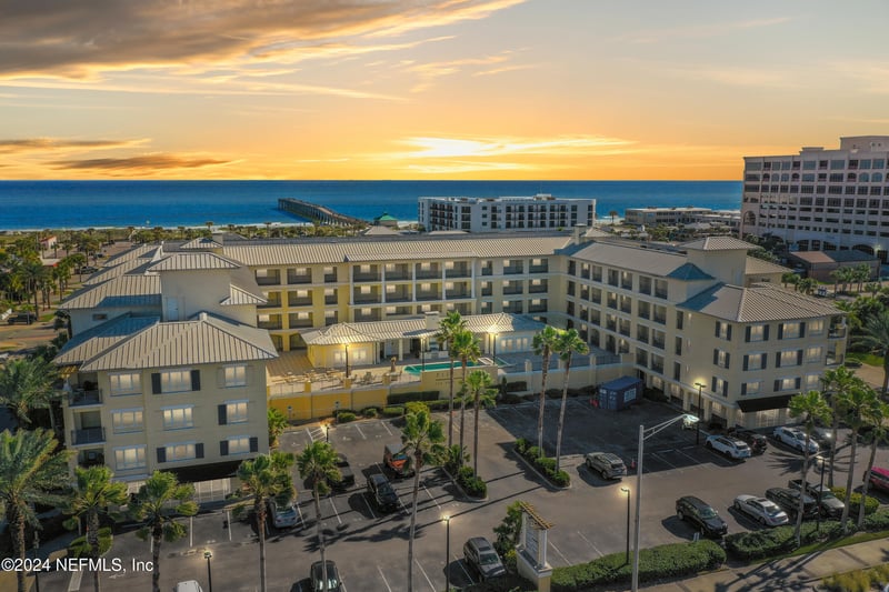 525 3rd St #213, Jacksonville Beach, FL 32250