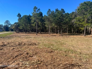 17802 Us 301 , Waldo, FL 32694