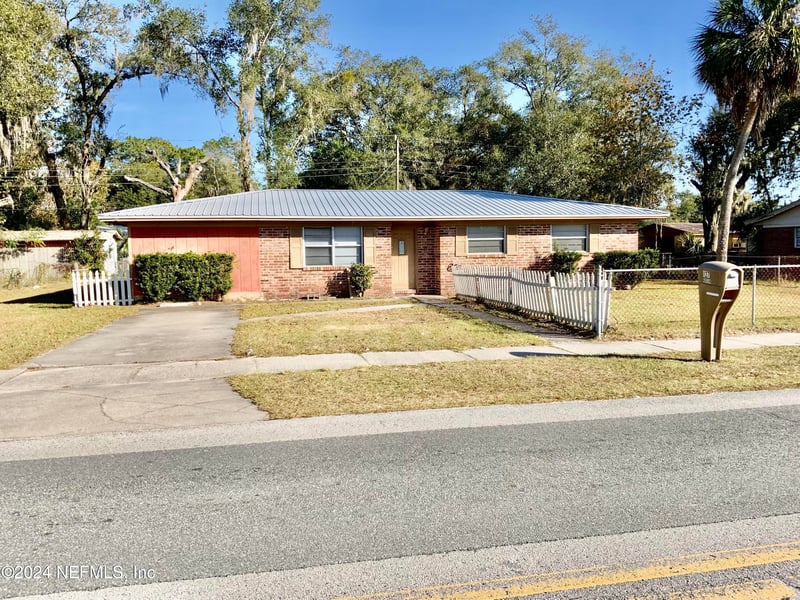 127 Mellon Rd, Palatka, FL 32177