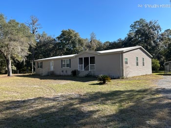 12003 225th Dr, Hawthorne, FL 32640