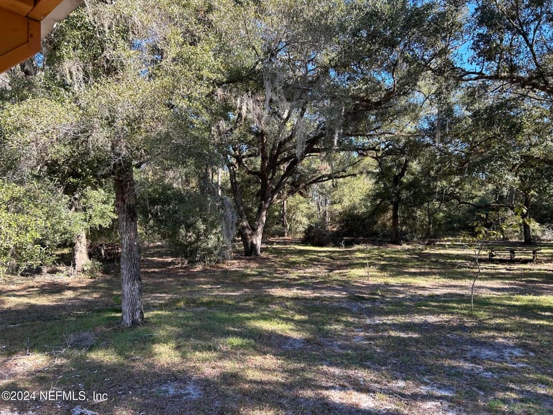 12003 225th Dr, Hawthorne, FL 32640