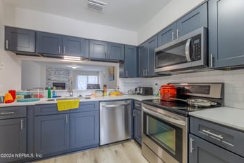 5615 San Juan Ave #105, Jacksonville, FL 32210