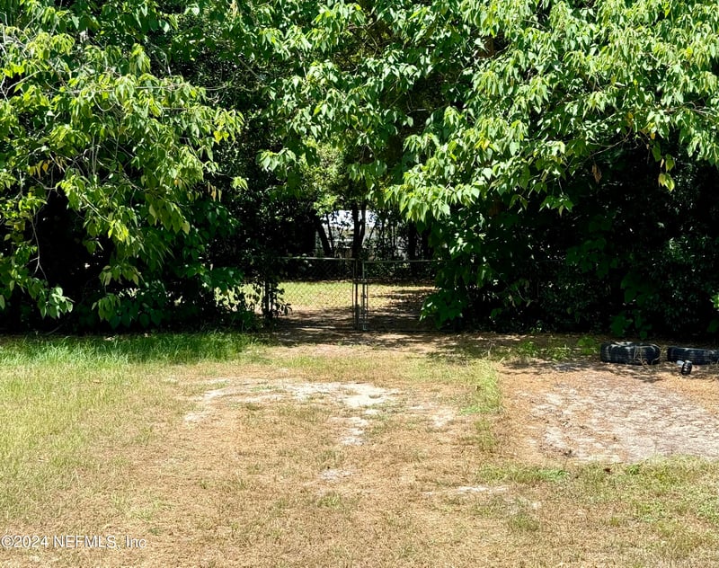 639 Ohio Ave, Macclenny, FL 32063