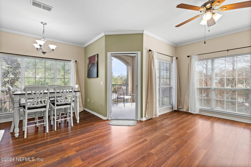 7800 Point Meadows Dr #621, Jacksonville, FL 32256