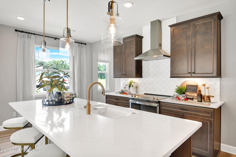 6058 Crossroads Station Dr, Jacksonville, FL 32205