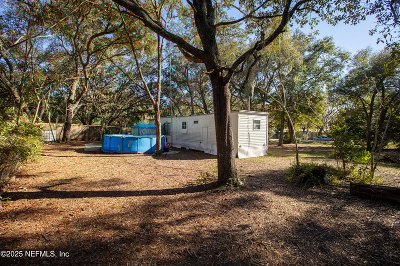 270 Bay St, Hawthorne, FL 32640