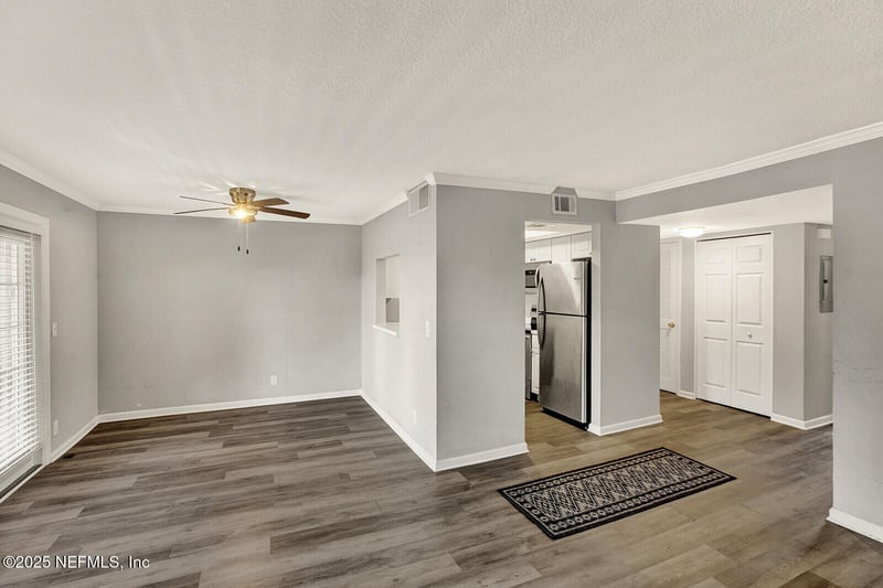 6646 La Mirada Dr #6, Jacksonville, FL 32217