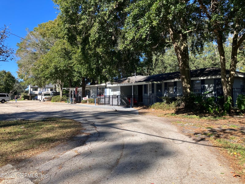 4371 Losco Rd, Jacksonville, FL 32257