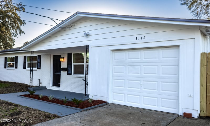 3142 Scotty Dr, Jacksonville, FL 32216