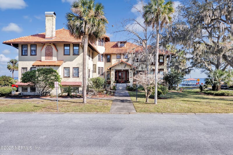 202 St Johns Ave #103B, Green Cove Springs, FL 32043