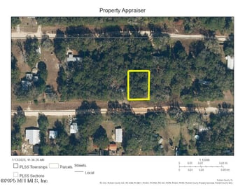 Bay St, Hawthorne, FL 32640
