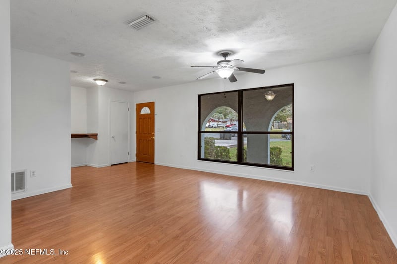 2166 John Hart Cir, Orange Park, FL 32073