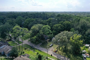 3812 Freeman Rd, Jacksonville, FL 32207