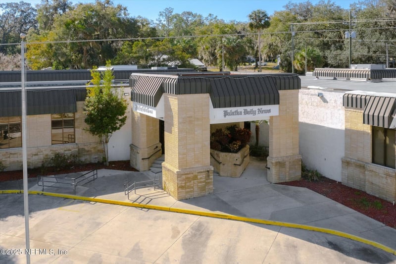 1825 St Johns Ave, Palatka, FL 32177