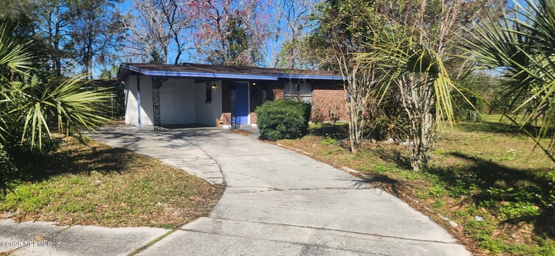 6403 Lucente Dr, Jacksonville, FL 32210