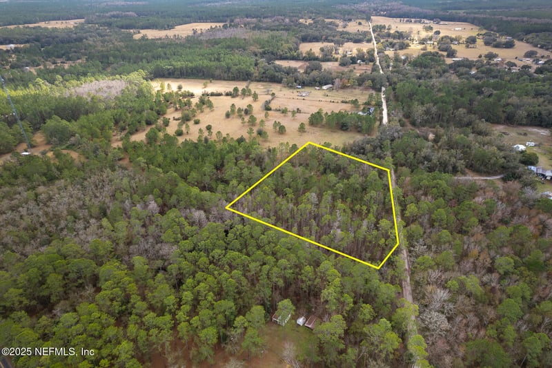 220 Chesser Rd, Palatka, FL 32177