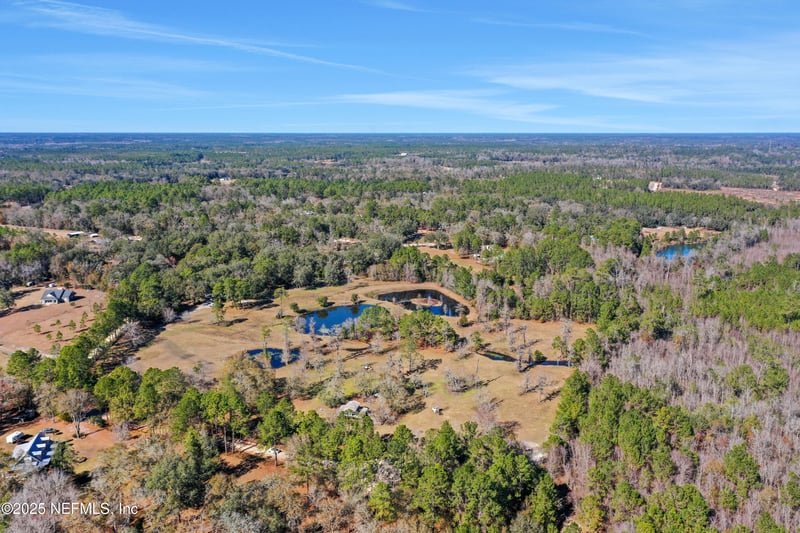 6769 Sandsdale Rd, Macclenny, FL 32063