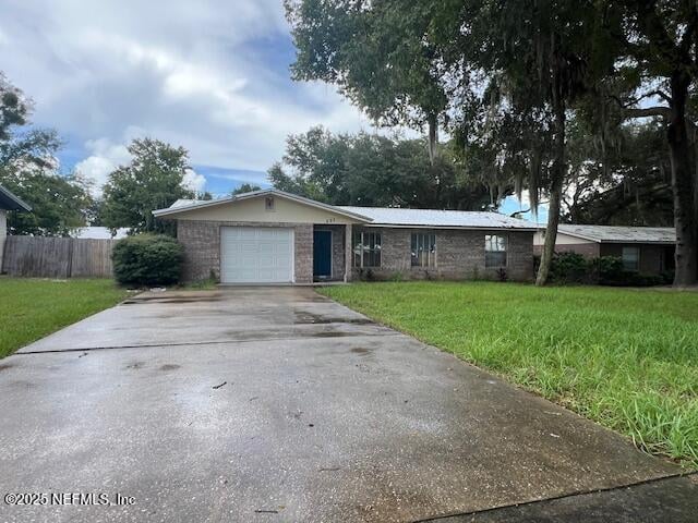 231 Holly Ln, Palatka, FL 32177