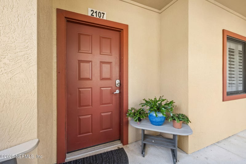 99 Broad River Pl #2107, Welaka, FL 32193