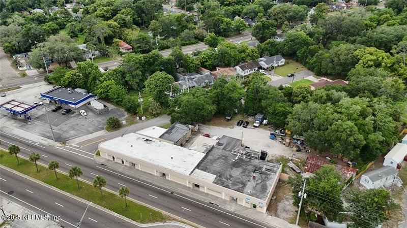 6822 Main St, Jacksonville, FL 32208