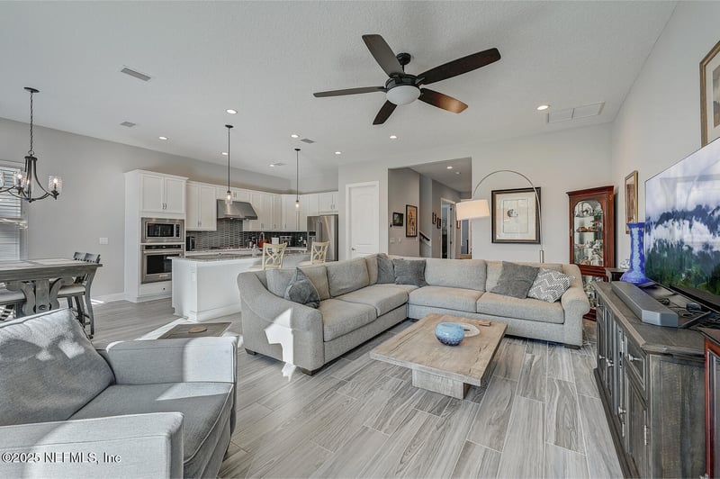 264 Valley Falls Way, St Johns, FL 32259