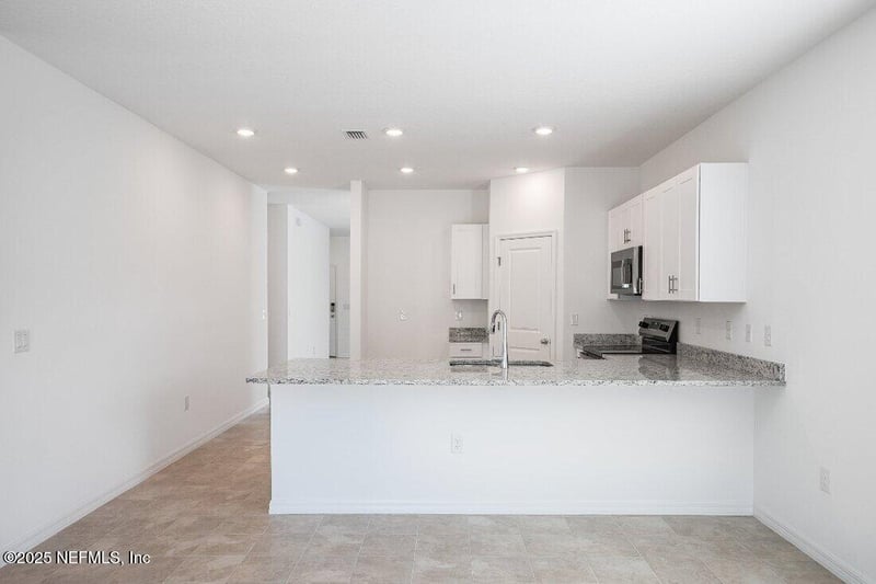 8519 Lilias Cir, Jacksonville, FL 32219