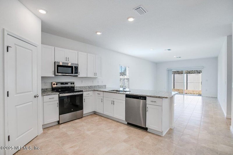 8519 Lilias Cir, Jacksonville, FL 32219