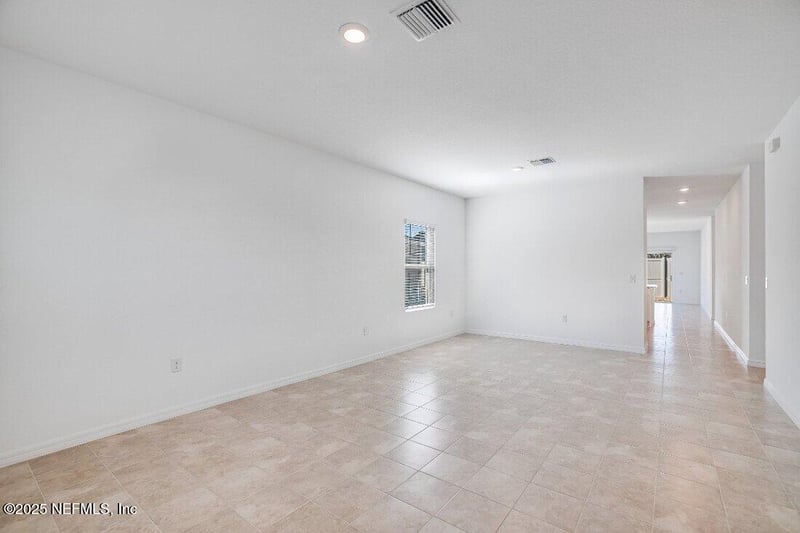 8519 Lilias Cir, Jacksonville, FL 32219