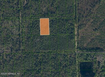 Goshawk Rd, Palatka, FL 32177
