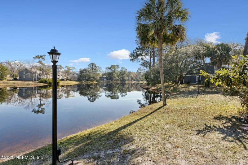 6175 Lake Tahoe Dr, Jacksonville, FL 32256