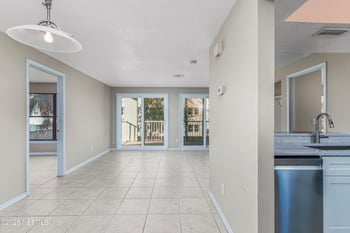 221 6th Ave #A, Jacksonville Beach, FL 32250