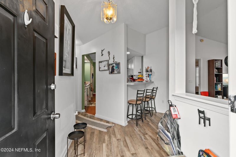 7817 Aquarius Cir, Jacksonville, FL 32216