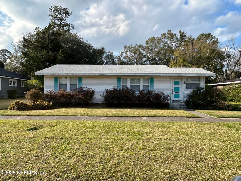 3677 Walsh St, Jacksonville, FL 32205