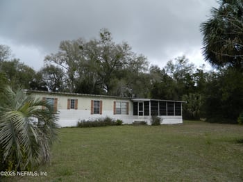 250 Old Hwy 17, Pomona Park, FL 32181