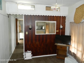 250 Old Hwy 17, Pomona Park, FL 32181