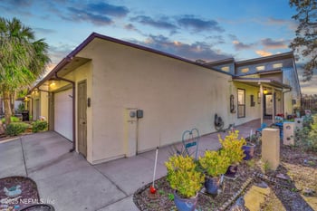 8 Fox Valley Dr, Orange Park, FL 32073