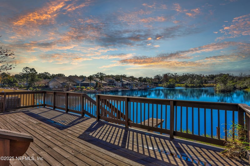 8 Fox Valley Dr, Orange Park, FL 32073