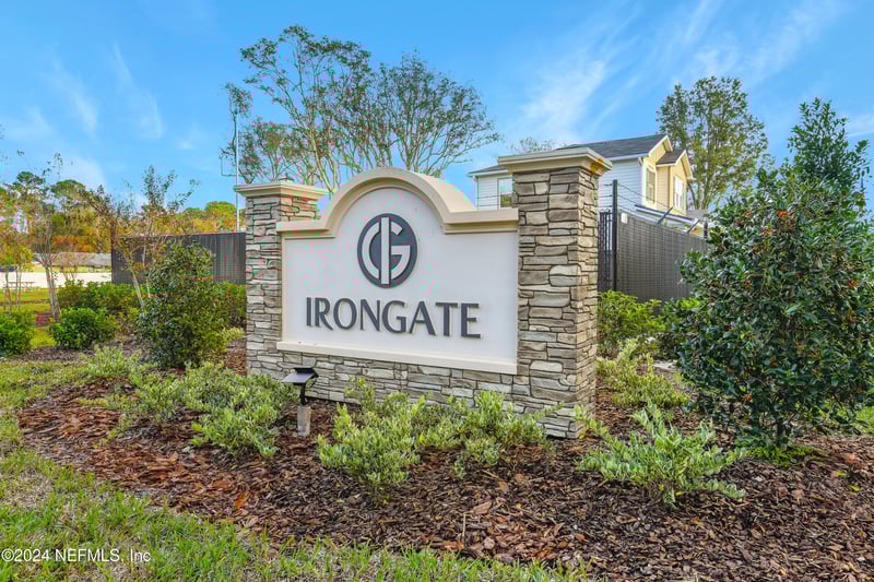 5952 Tomahawk Lake Dr, Jacksonville, FL 32254