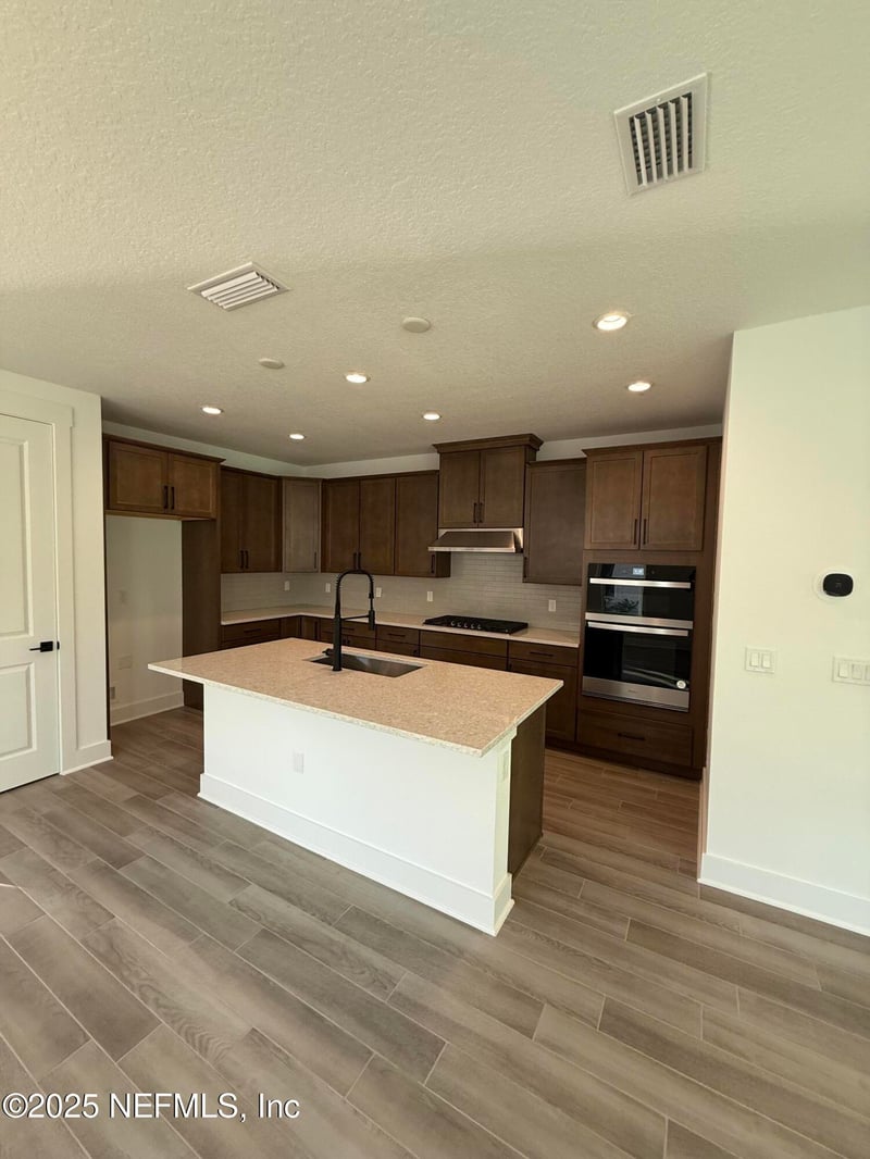 6 Mulberry Rd, Palm Coast, FL 32164