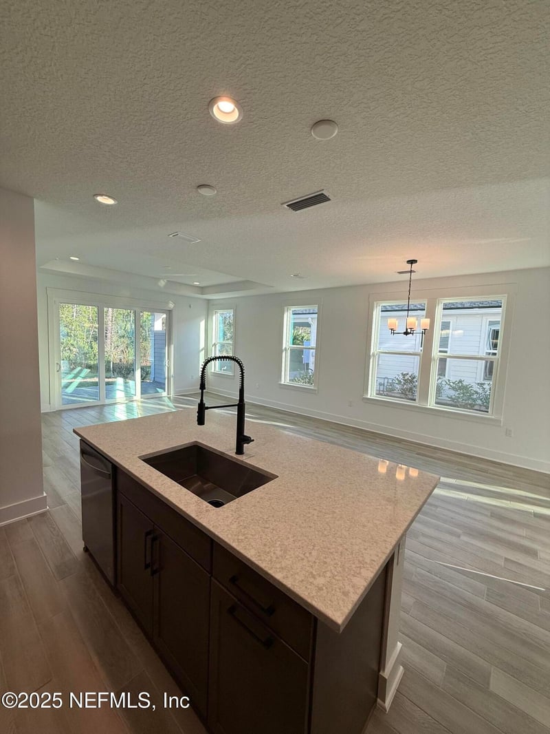6 Mulberry Rd, Palm Coast, FL 32164