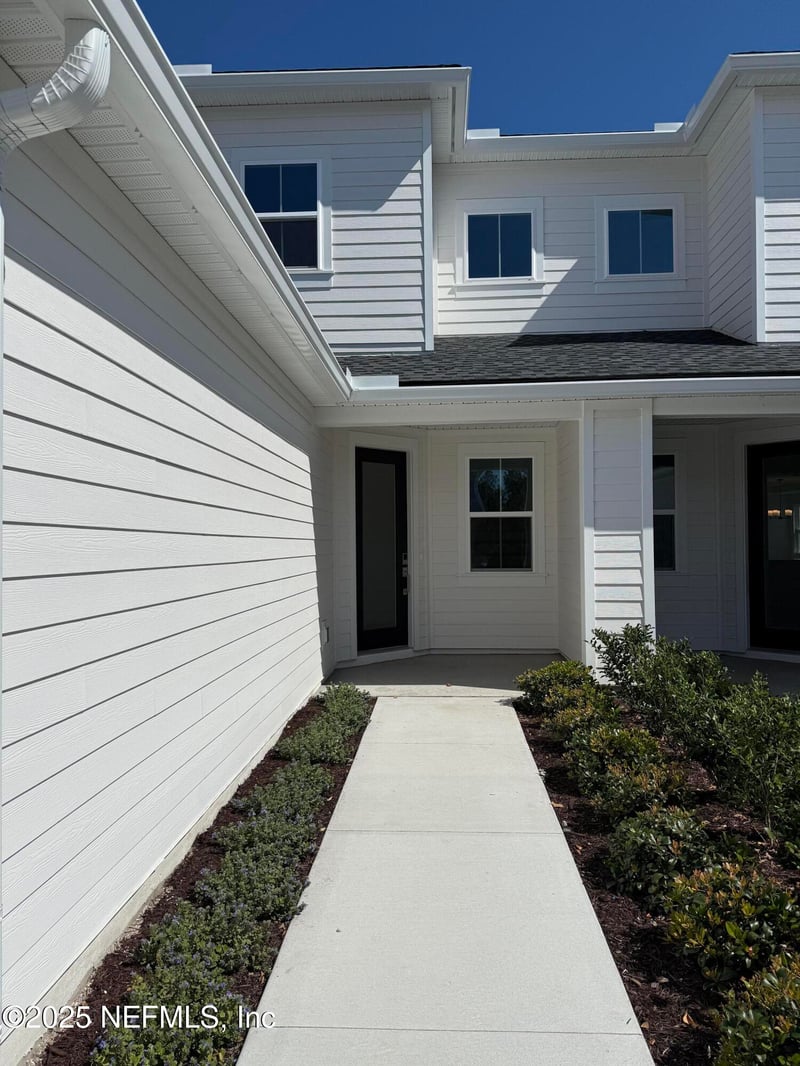 16 Mulberry Rd, Palm Coast, FL 32164