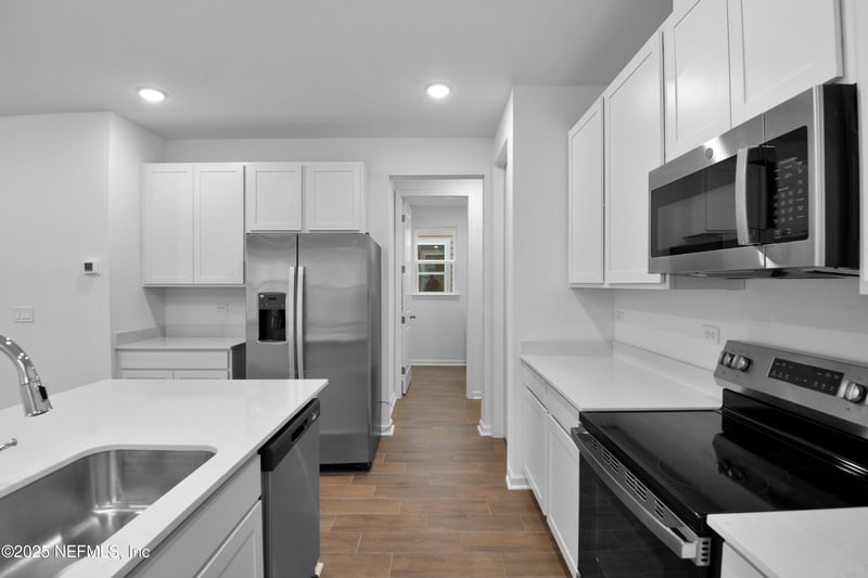 2571 Thaddeus Creek Ln, Jacksonville, FL 32254