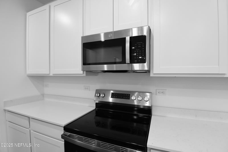 2571 Thaddeus Creek Ln, Jacksonville, FL 32254