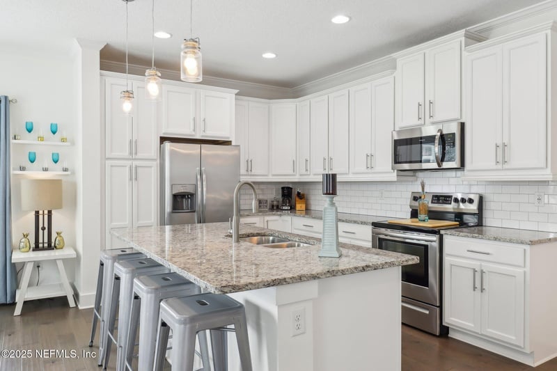 342 4th St, Jacksonville Beach, FL 32250