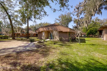 943 Cesery Blvd #F, Jacksonville, FL 32211