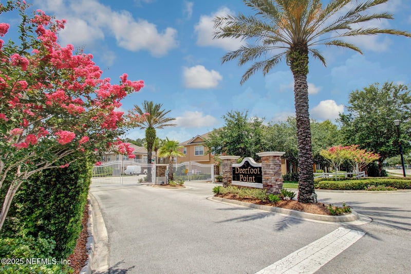 7157 Deerfoot Point Cir #10-2, Jacksonville, FL 32256