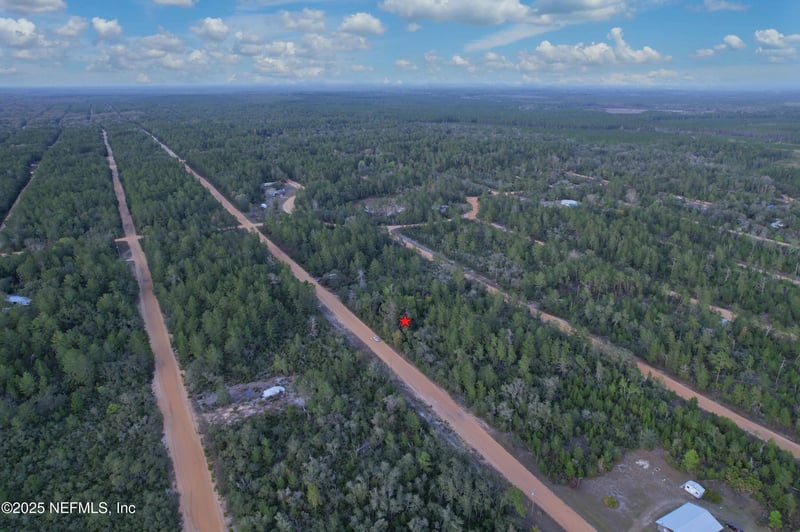 214 Usina Ave, Interlachen, FL 32148